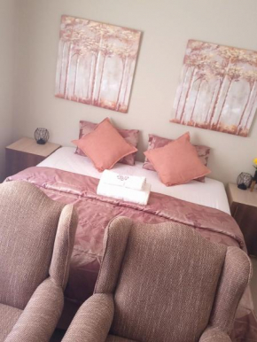 TALITHA'S SELF-CATERING ACCOMONDATION
